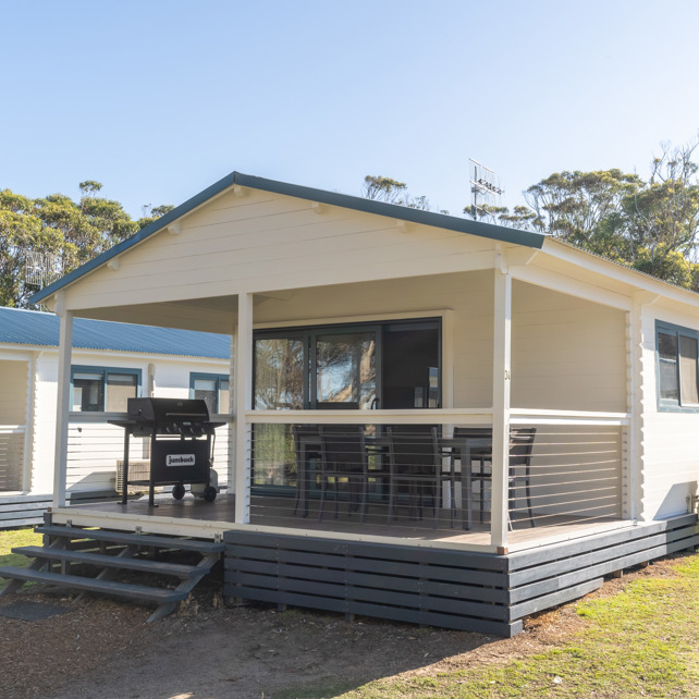 Racecourse Beach Tourist Park - Main image